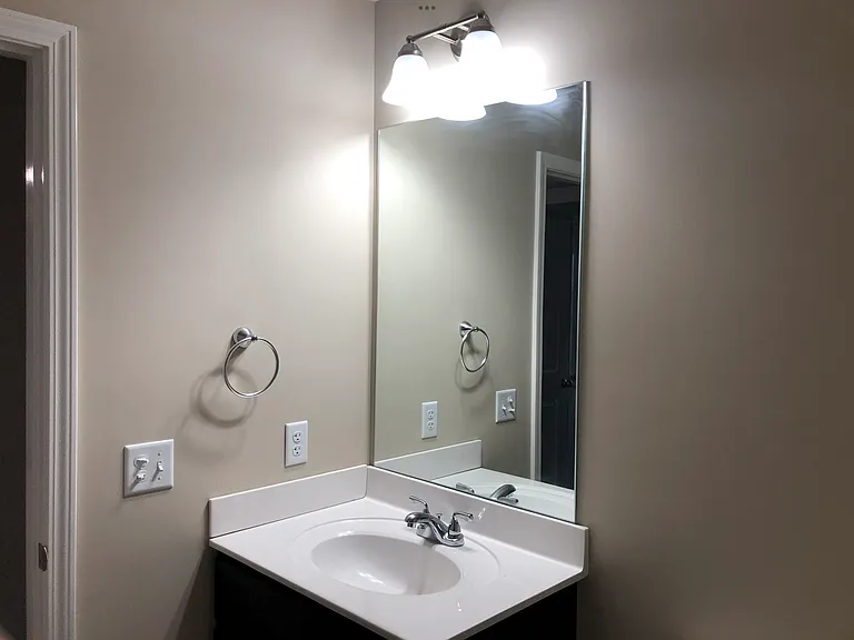 501 Vine St — Photo 14