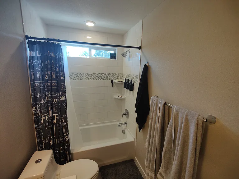 201 W Jamison Ct — Photo 30