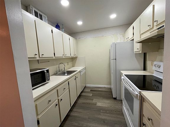 3rd image of 750 SW 133rd Terrace #212C