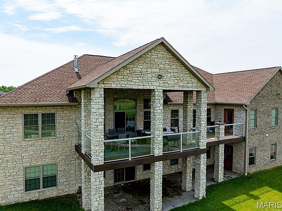 2nd image of 52800 Norwoods Lake Pl