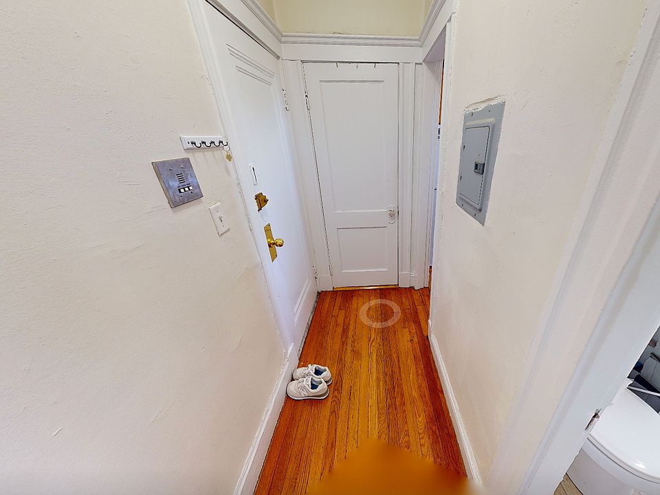 2nd image of 1209 Boylston St APT 8