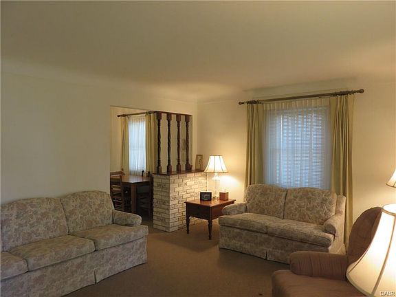 3rd image of 1424 Dutchess Ave