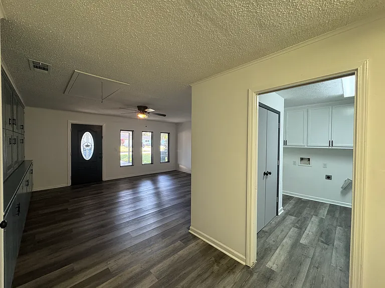 4740 Baywood Ln — Photo 12