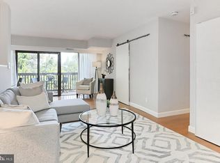 51 Skyhill Rd APT 203, Alexandria, VA