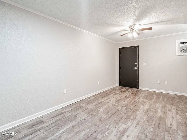 314 Deare St #27 — Photo 4
