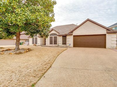 2315 S Branch Dr, Arlington, TX, 76001