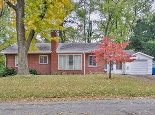 1235 Fairway Dr, Alton, IL 62002