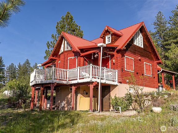 3rd image of 21 Deer Ridge Road