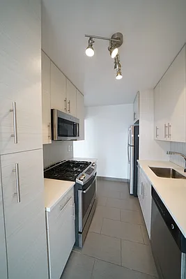 Rented by Corcoran | media 8