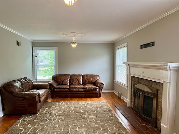 4th image of 1701 Kenton St
