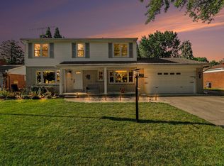 23940 King Dr, Clinton Township, MI 48035