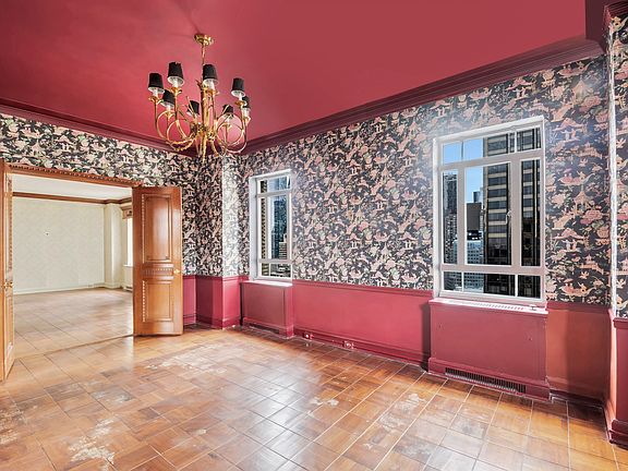 2nd image of 25 Central Park W APT 31J