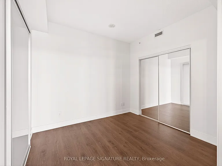99 The Donway W #920 — Photo 10
