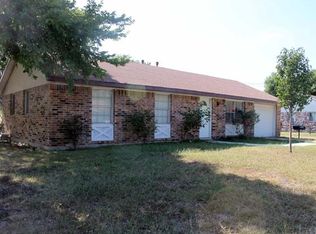 1405 Trinity St, Lockhart, TX 78644