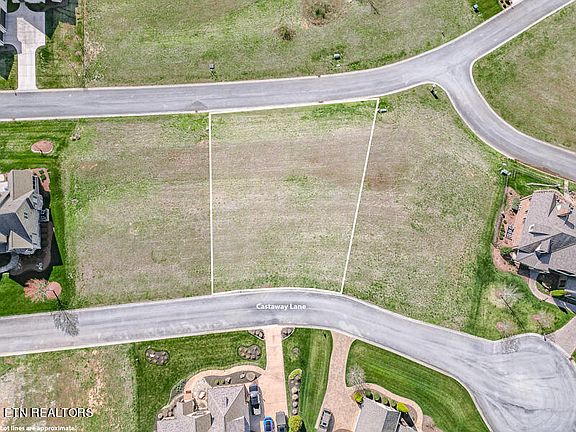3rd image of 967 Castaway Ln