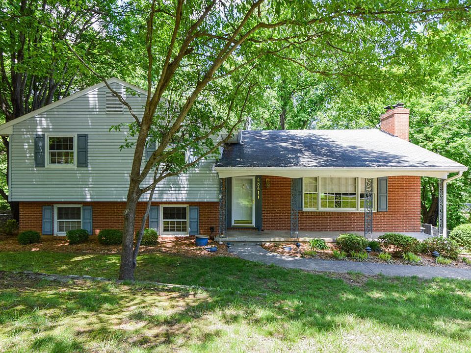 1st image of 4841 Brookwood Dr