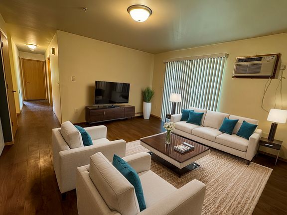 3rd image of 201 Wilshire Blvd N #14983751
