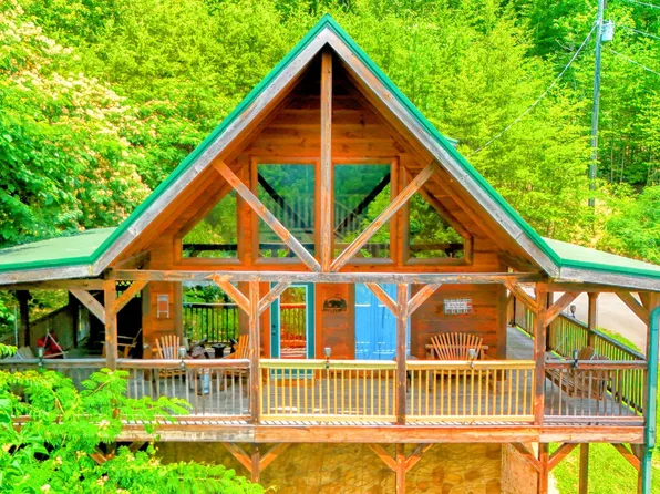 2010 Bird Ridge Rd, Sevierville, TN 37876
