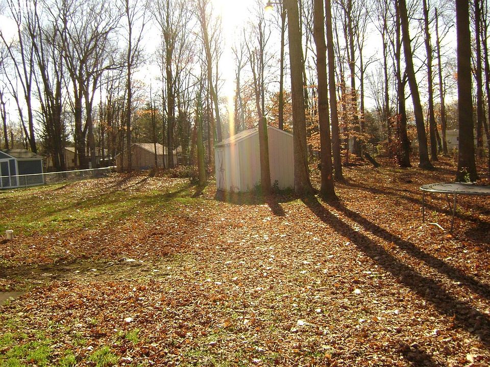 2nd image of 7192 Schoolcraft Dr