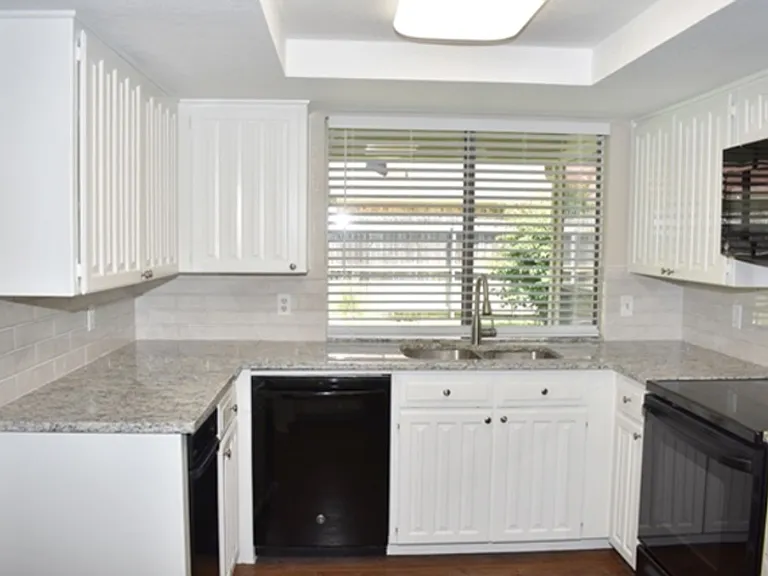 3104 Green Country Ct — Photo 6