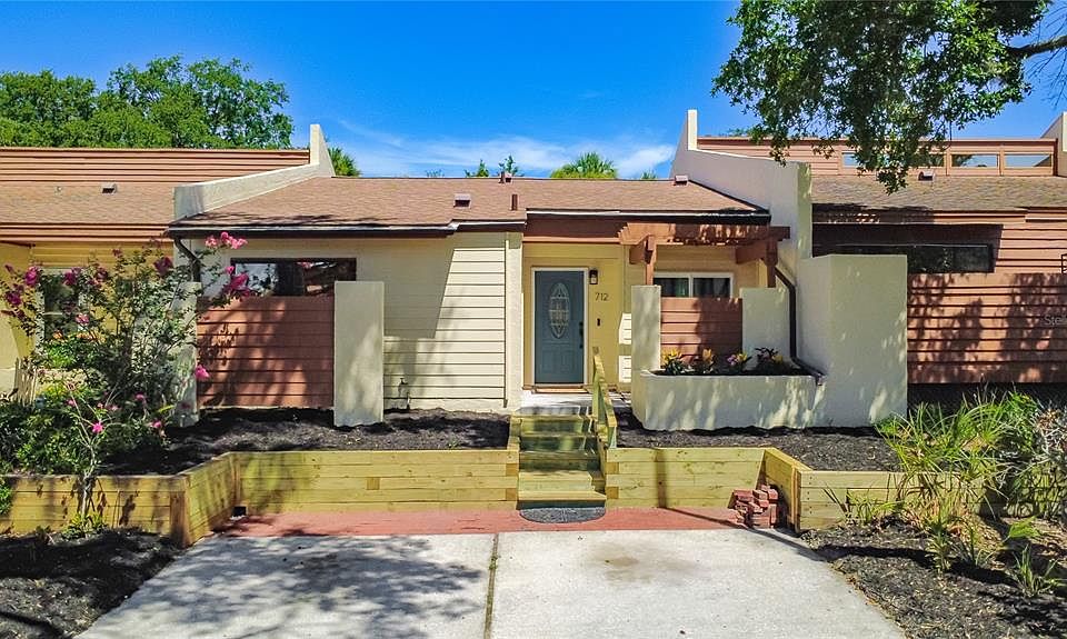 1st image of 712 TEAL LANE