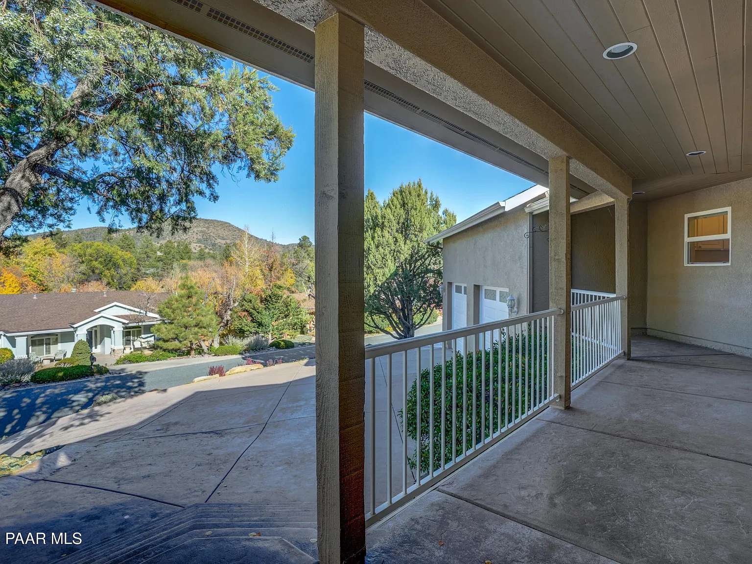 3 bed, 2.5 bath, 2453 sqft, $2,500 — Photo 3