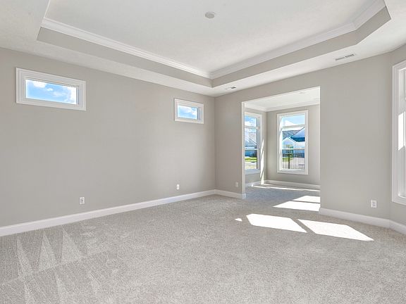 5th image of 1499 Quinn Ln