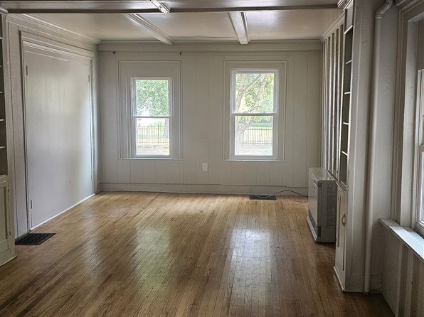 511 Elizabeth St #1