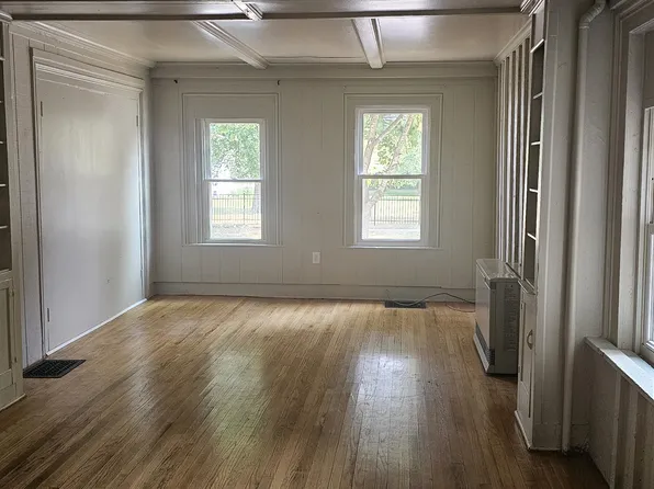 511 Elizabeth St #1, Ogdensburg, NY 13669