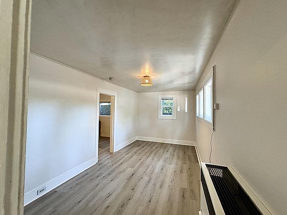 5th image of 429 Boyes Blvd