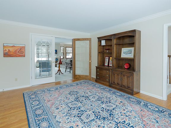 3675 Cloverleaf Lane-105