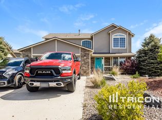 7161 Oxmoor Ln, Colorado Springs, CO 80925
