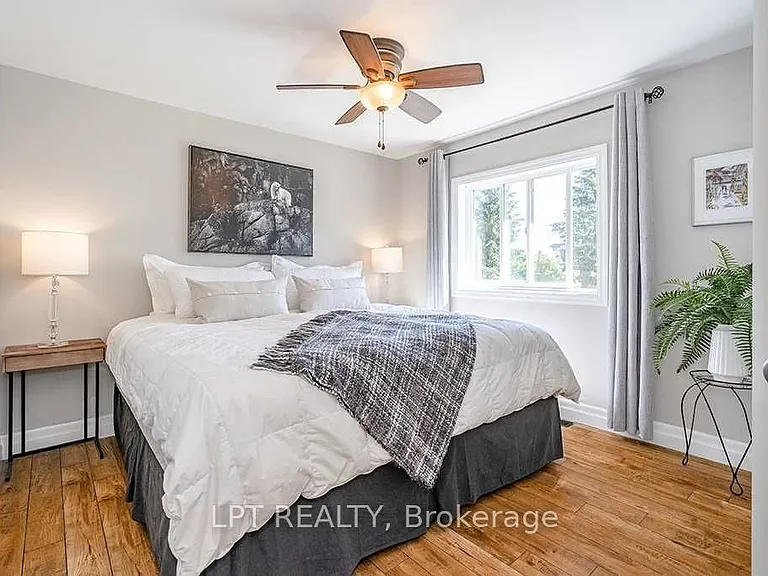 35 Clute Cres — Photo 8