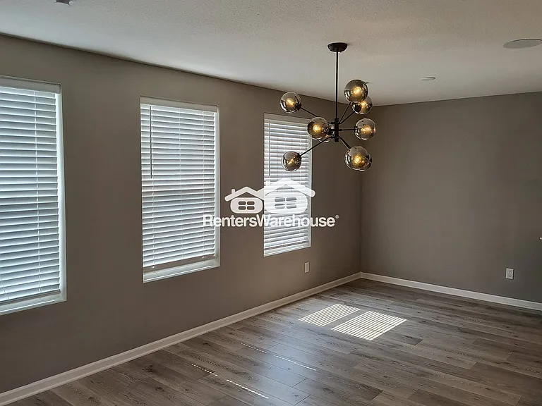 1105 Farrier Rd — Photo 16