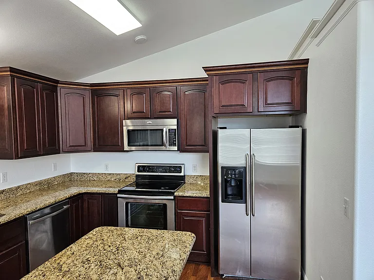 602 Mountain View Dr — Photo 13