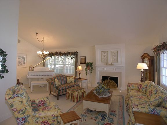 2nd image of 6953 Villagewood Way