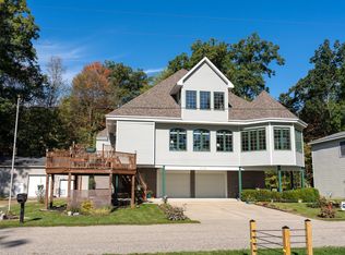 11076 N Shore Dr, Lake, MI 48632
