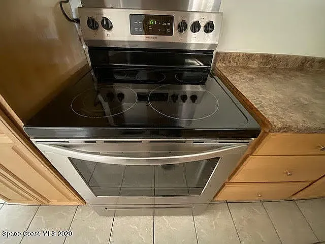 302 Georgetown Ave — Photo 11