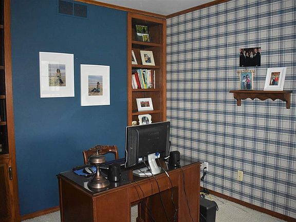 1 View of the office off Foyer