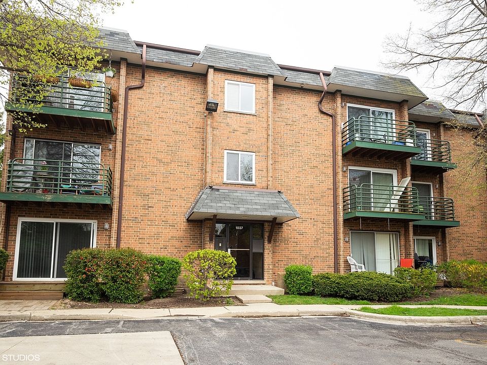 1st image of 1037 Buccaneer Dr APT 1
