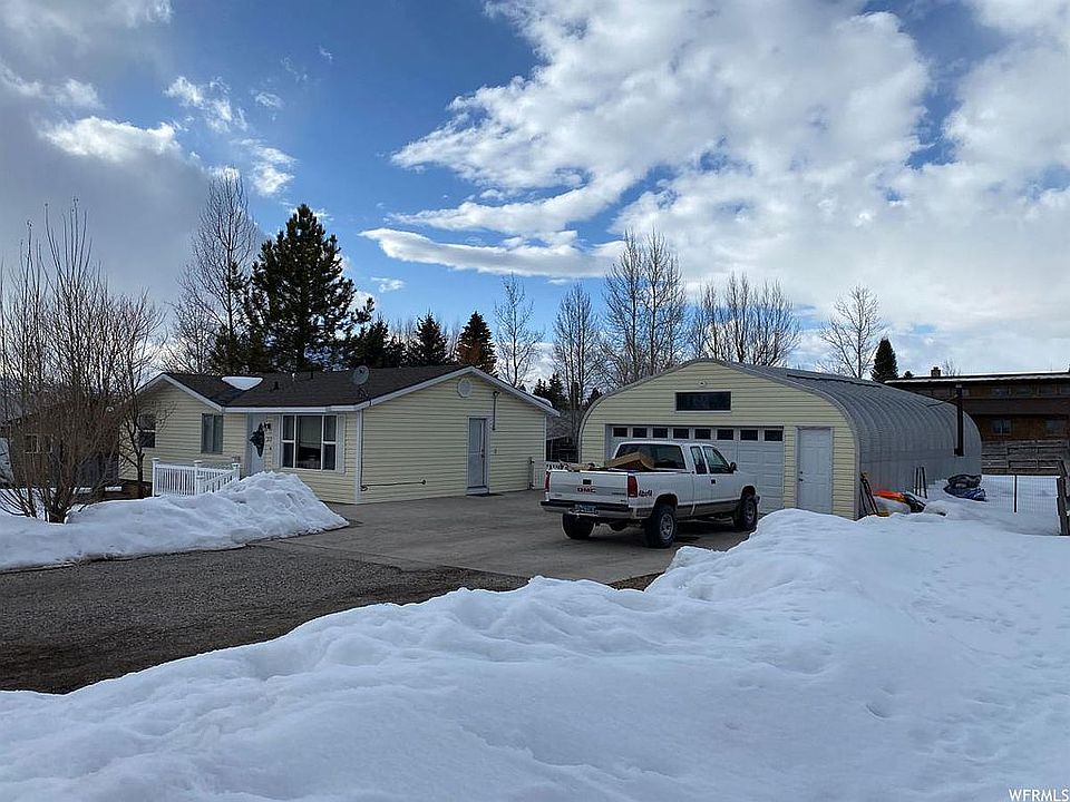 1st image of 265 E 8th Ave
