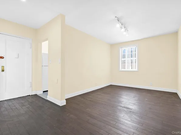 78-15 138th Street #35E, Flushing, NY 11367