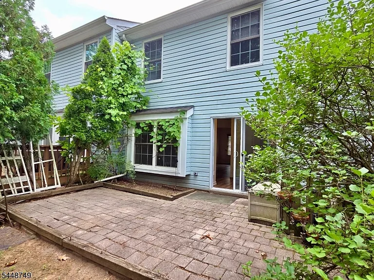 200 Bamburgh Ct — Photo 28