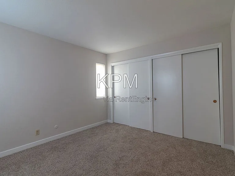 6829 Mill Springs Ct — Photo 15