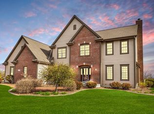 W125S9386 Prairie Meadows Dr, Muskego, WI 53150