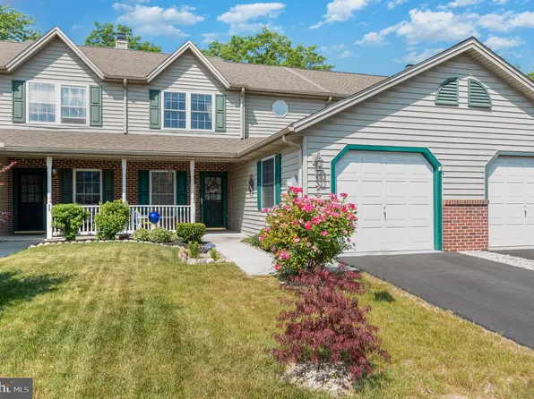 35 Westwood Ct, Enola, PA 17025