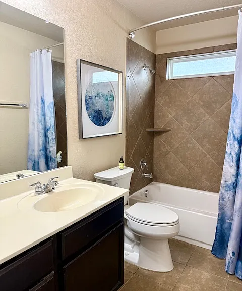 Upstairs Guest Bathroom