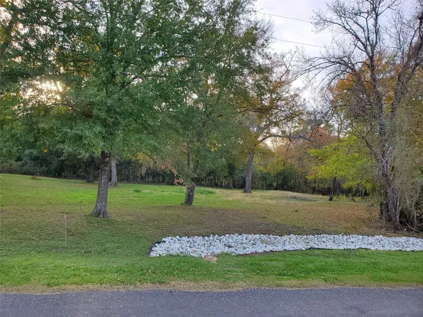 Paradise Dr, Coldspring, TX 77331