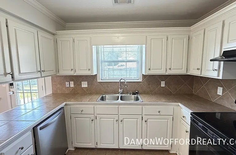 172 Cedar Spring Cir — Photo 9