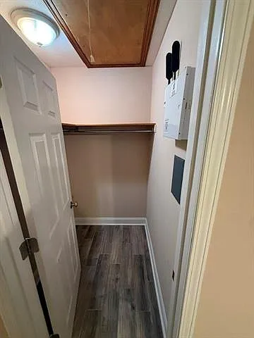 519 Aurora Ave — Photo 16